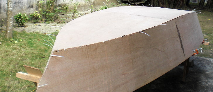 The bootom paneld is stitched together with the rest of the boat